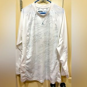 White Authentic Jordan shirt-Men